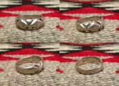 Vintage Navajo Filed & Stamped Silver Small Ring  c.1940～