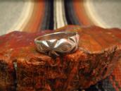 Vintage Navajo Filed & Stamped Silver Small Ring  c.1940～