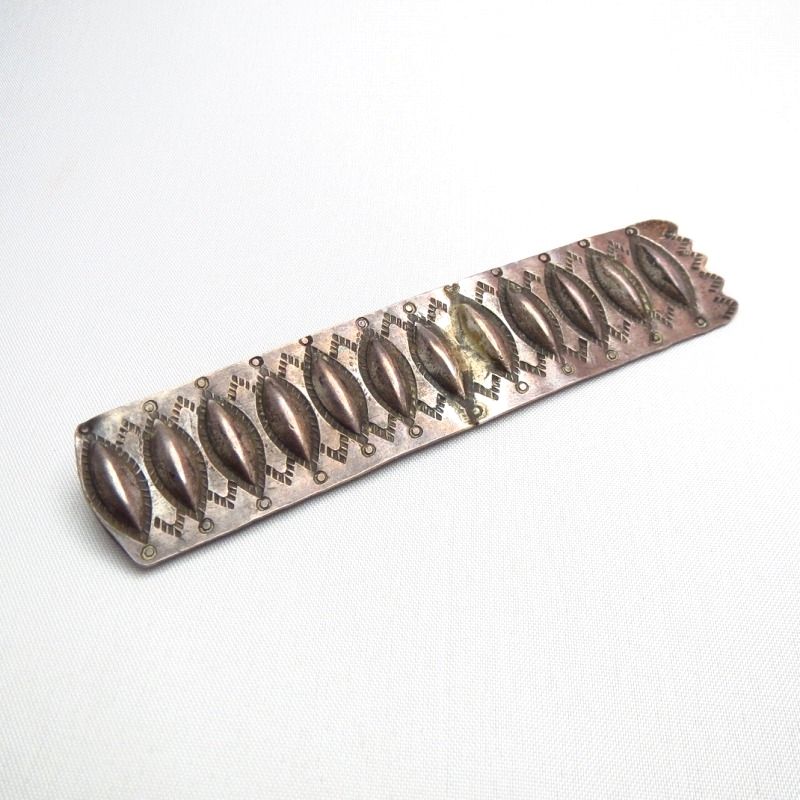 Antique Navajo Repoused Silver Collar Ornament Pin c.1920～ 2