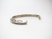 【Silviano Quintana】Cochiti Stamped TriangleWire Cuff c.1960～