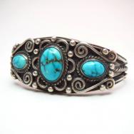 Antique Triangle Wire Cuff Bracelet w/Lone Mt. TQ  c1940