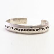 【Mike Bird Romero】 Ohkay Owingeh Old Stamped Silver Cuff