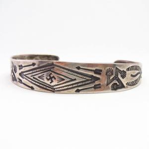 Antique Navajo 卍 Stamped Ingot Silver Cuff Bracelet  c.1925～