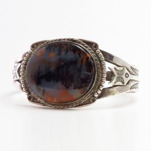 Vintage Navajo Arrows Applique Cuff w/PetrifiedWood  c.1940～