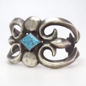 Vtg Navajo Cast Silver Cuff w/Black Web #8 Turquoise c.1950～