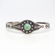 Antique Small Concho Cuff Bracelet w/Green Turquiose c.1935～