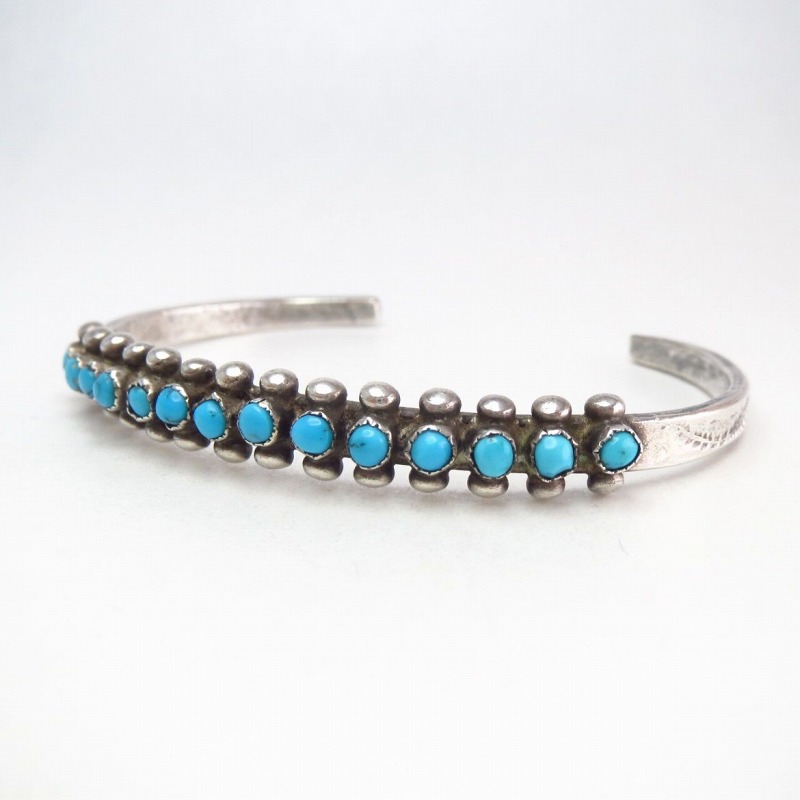 Vintage Zuni Turquoise Row Narrow Cuff Bracelet  c.1940～