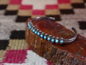 Vintage Zuni Turquoise Row Narrow Cuff Bracelet  c.1940～