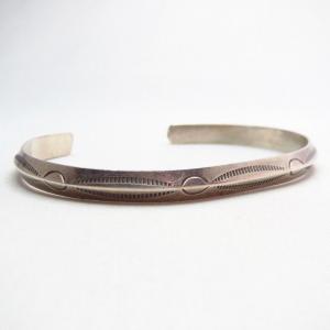 Vintage Stamped Narrow Trianglewire Cuff Bracelet  c.1960～