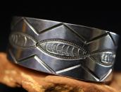 Antique Navajo Chevron Stamped Silver Cuff Bracelet  c.1940～
