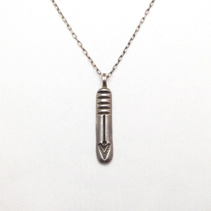 OLDPAWN Arrow Stamped Silver Small Fob Necklace c.1970～