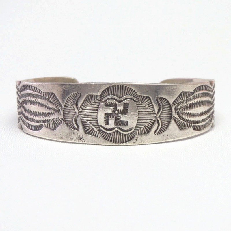 Antique Navajo 卍 Stamped Ingot Silver Cuff Bracelet  c.1920～