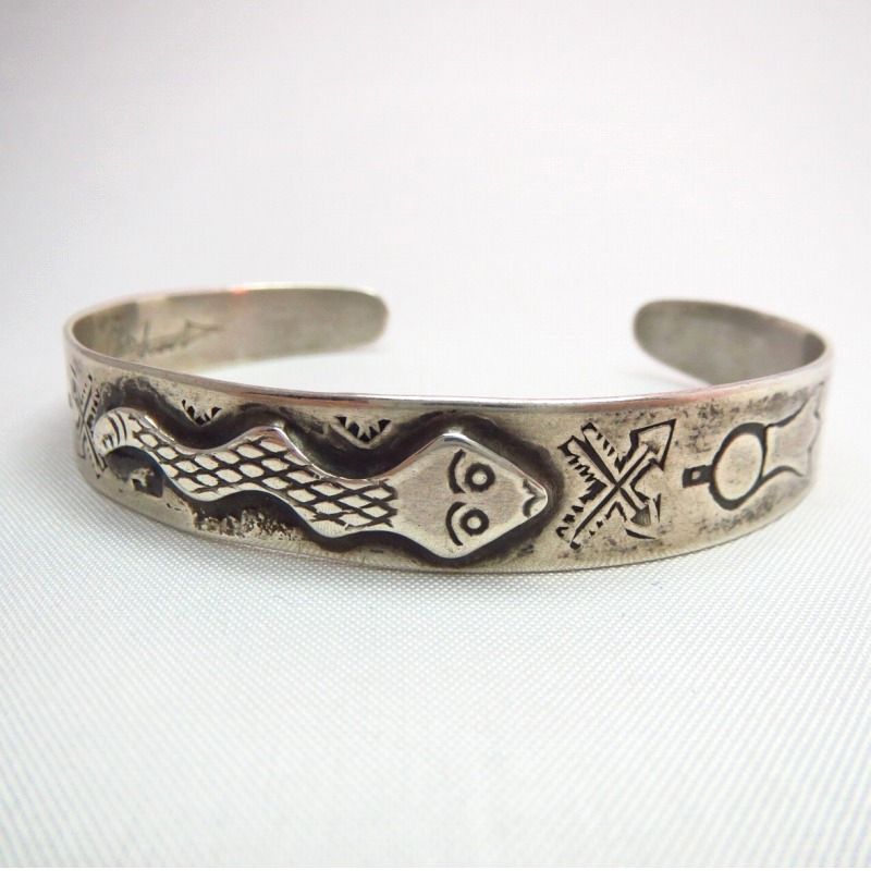 Antique 【Silver Arrow】 Snake Patched Cuff  c.1940