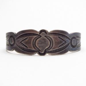 Antique Scalloped Edge Ingot Silver Cuff Bracelet  c.1920～