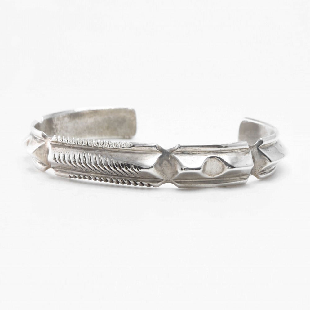 Dead Stock【H Kelewood】Old Navajo Filed Triangle Cuff c.1990