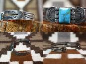 Vtg Navajo Stamped Split Band Cuff w/Sq. Turquoise  c.1940～
