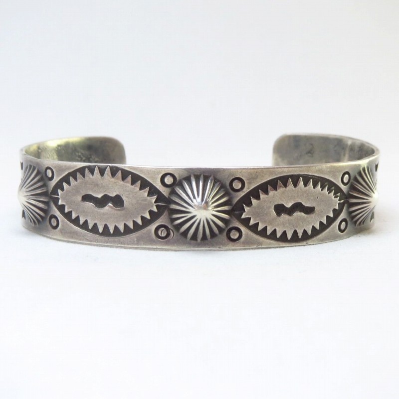 Antique Snake Stamp & Concho Repoused Cuff Bracelet  c.1935～