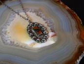 Atq Small Burst Design Top w/PetrifiedWood Necklace  c.1935～