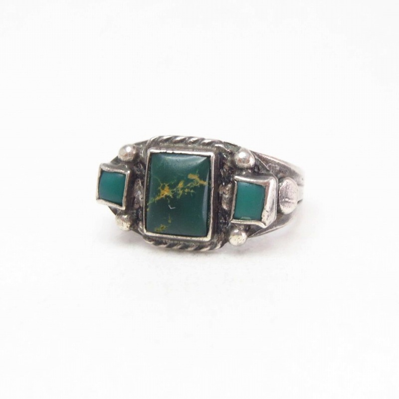 Antique Navajo Split Shank Small Ring w/Sq. Turquoise c.1930