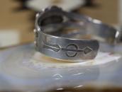 Vintage Navajo Arrows Stamped Cuff w/PetrifiedWood  c.1940～