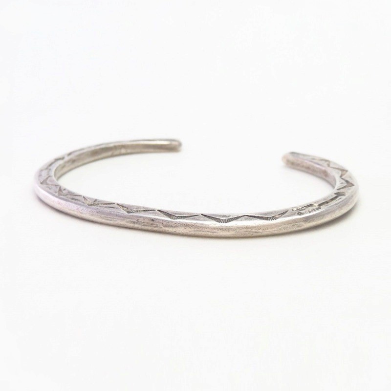 Vtg Navajo Arrows Stamped Ingot Silver Narrow Cuff  c.1950