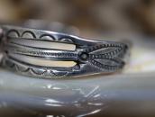 Atq Navajo 『ON BOOK』 Arrows Stamped Cuff w/Turquoise c.1930～