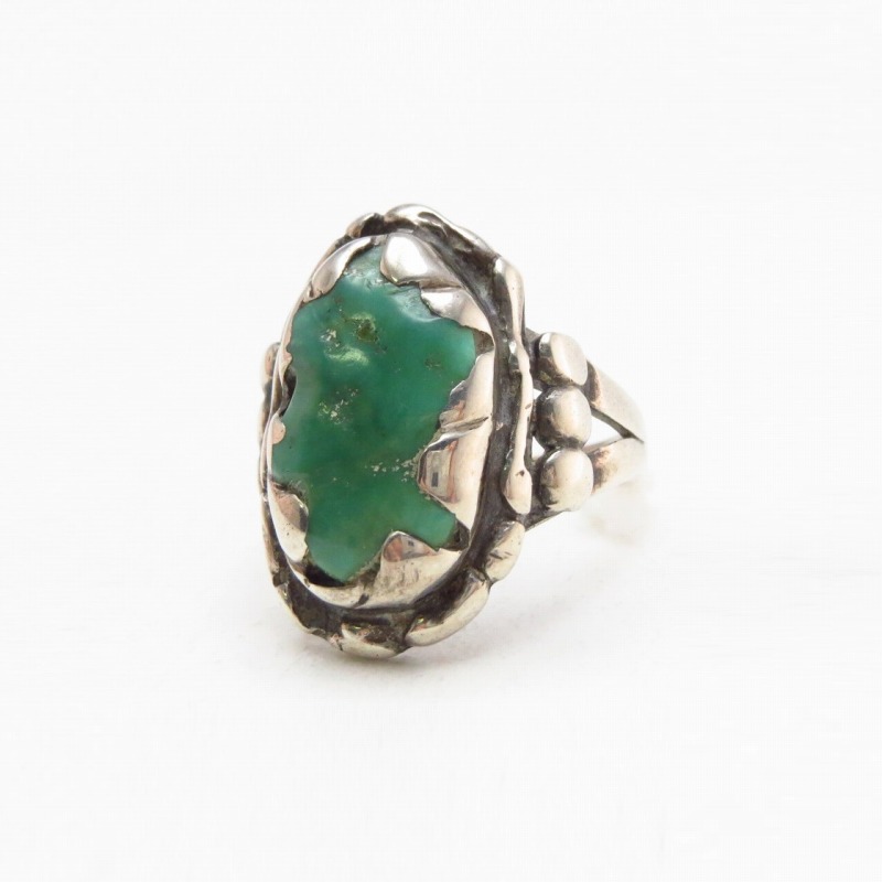Vintage Zuni Carved Turquoise In Leaf Bezel Ring  c.1960～