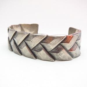 Vintage BasketWeaving Pattern Cast SIL Cuff Bracelet c.1940～