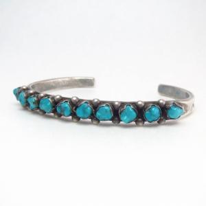 Vtg Zuni Carved Turquoise Row Narrow Cuff Bracelet  c.1950