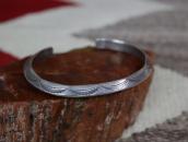 【Silviano Quintana】Cochiti Stamped TriangleWire Cuff c.1955～