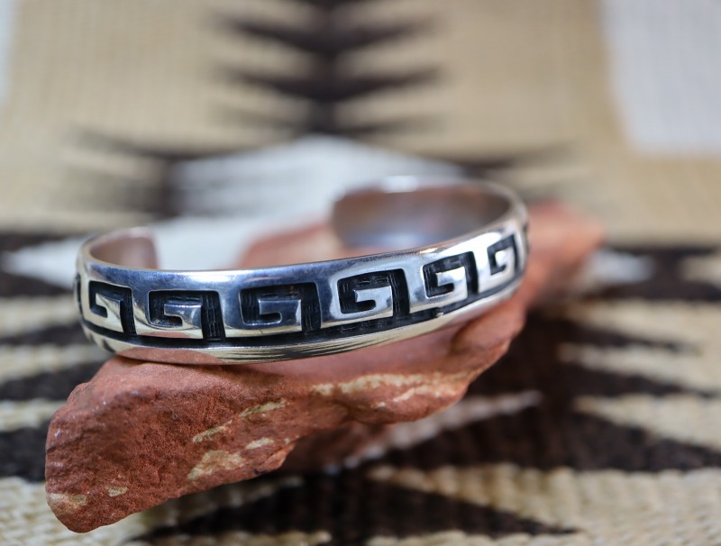 Sidney Sekakuku バングル ウォーターウェーブ ホピ族 シルバー