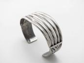 【UITA22】Vtg Navajo Stamped Split Band Cuff in Silver c.1945～