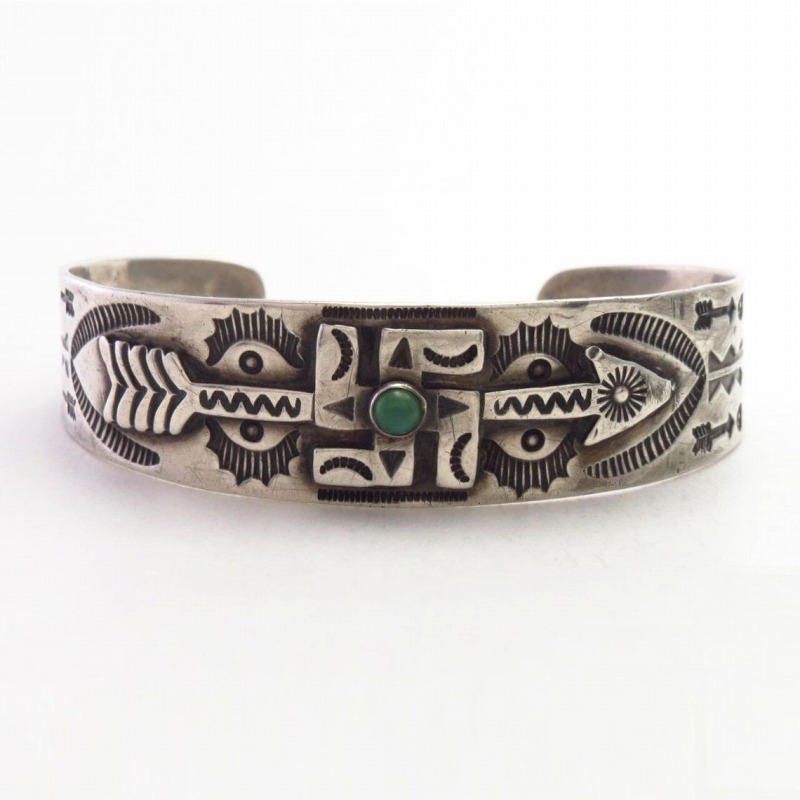 Atq 卍 Arrow  Applique & Stamped CoinSilver Cuff w/TQ  c.1930