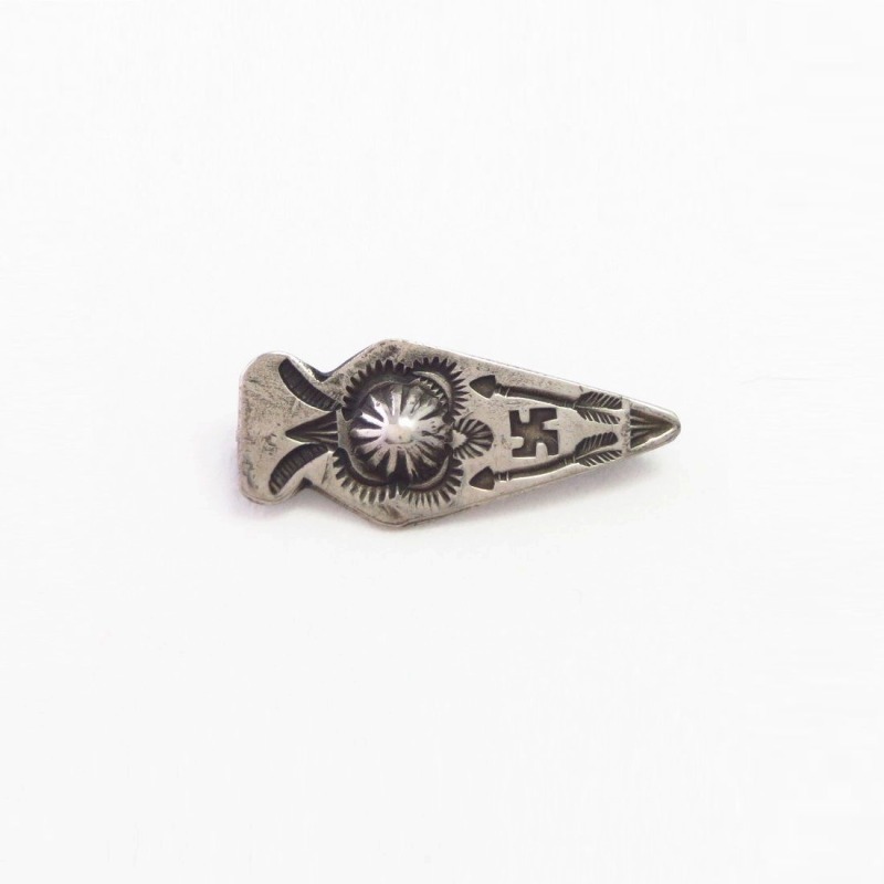 Antique 卍 Stamped Arrowhead Shape Small Silver Pin  c.1925～