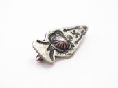 Antique 卍 Stamped Arrowhead Shape Small Silver Pin  c.1925～