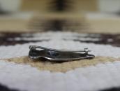Antique 卍 Stamped Arrowhead Shape Small Silver Pin  c.1925～