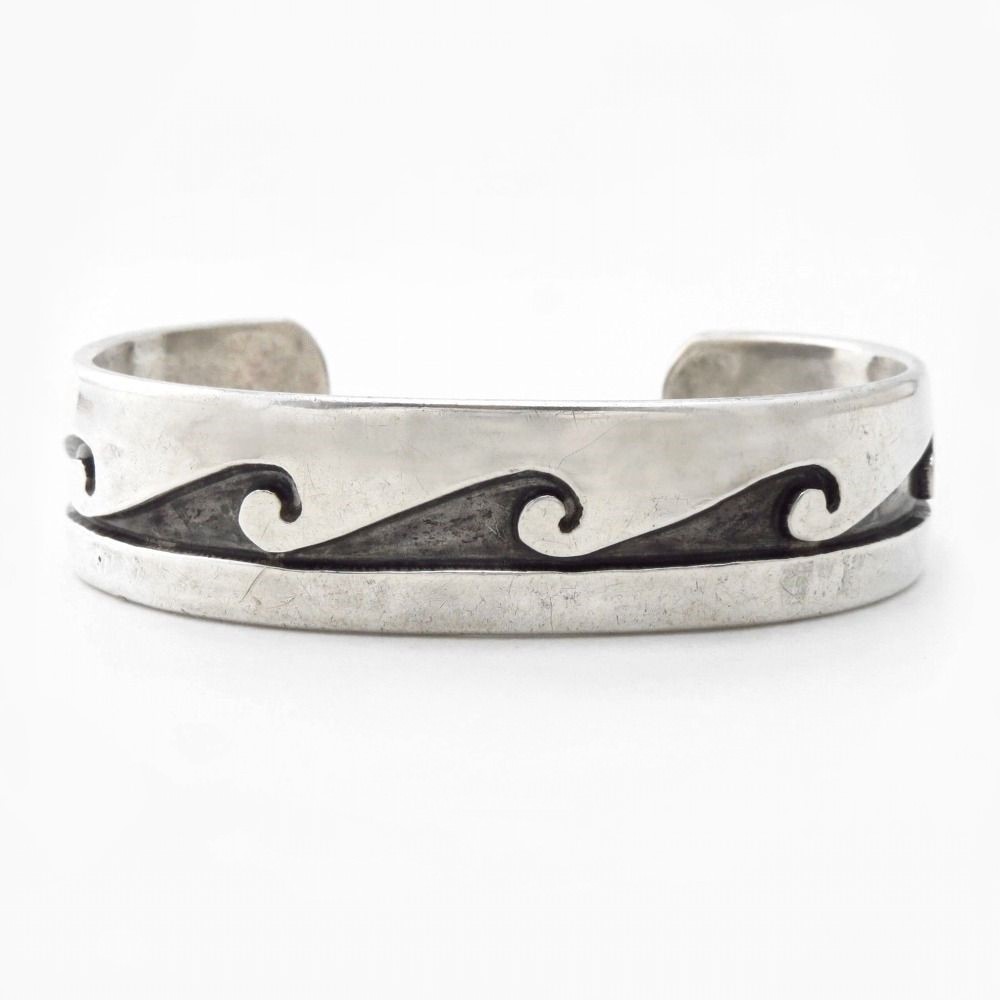 【Joe H. Quintana】Cochiti Heavy Silver Overlay Cuff c.1955～