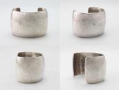【Cippy CrazyHorse】InnerStamped Ingot Silver Wide Cuff c.1980