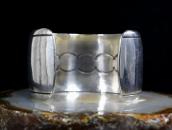 【Cippy CrazyHorse】InnerStamped Ingot Silver Wide Cuff c.1990