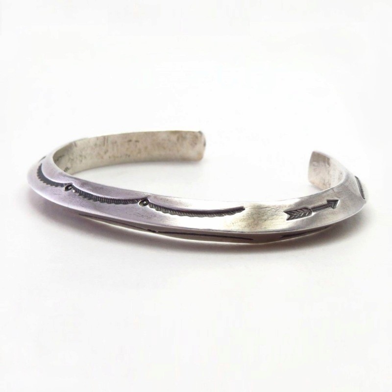 【Mark Chee/UITA12】Arrows Stamped TriangleWire Cuff c.1945～ ①