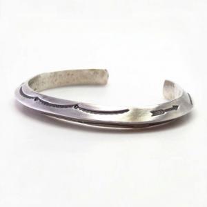 【Mark Chee/UITA12】Arrows Stamped TriangleWire Cuff c.1945～ ①