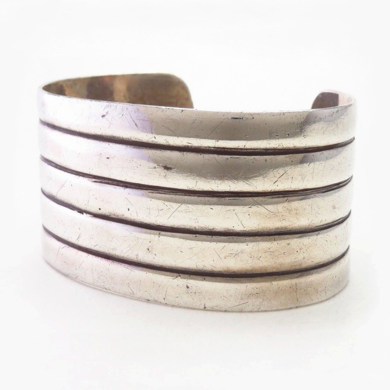 【PACKARDS/J.SUINA】Navajo Ribbed Wide Cuff Bracelet c.1950～