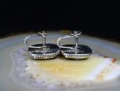 【GARDEN OF THE GODS】Atq Onyx Screw-back Earrings c.1940