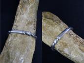Vtg Navajo Sand Casted Flat Top Shape Cuff in Silver c.1960～
