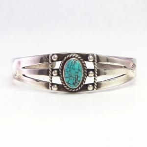 Atq Stamped Split Band Cuff w/Spider Web Turquoise  c1935～