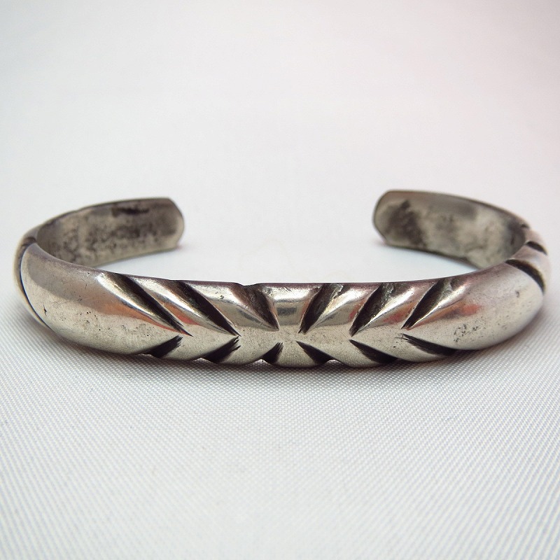 Vintage Navajo Engraving Ingot Silver Cuff  c.1940