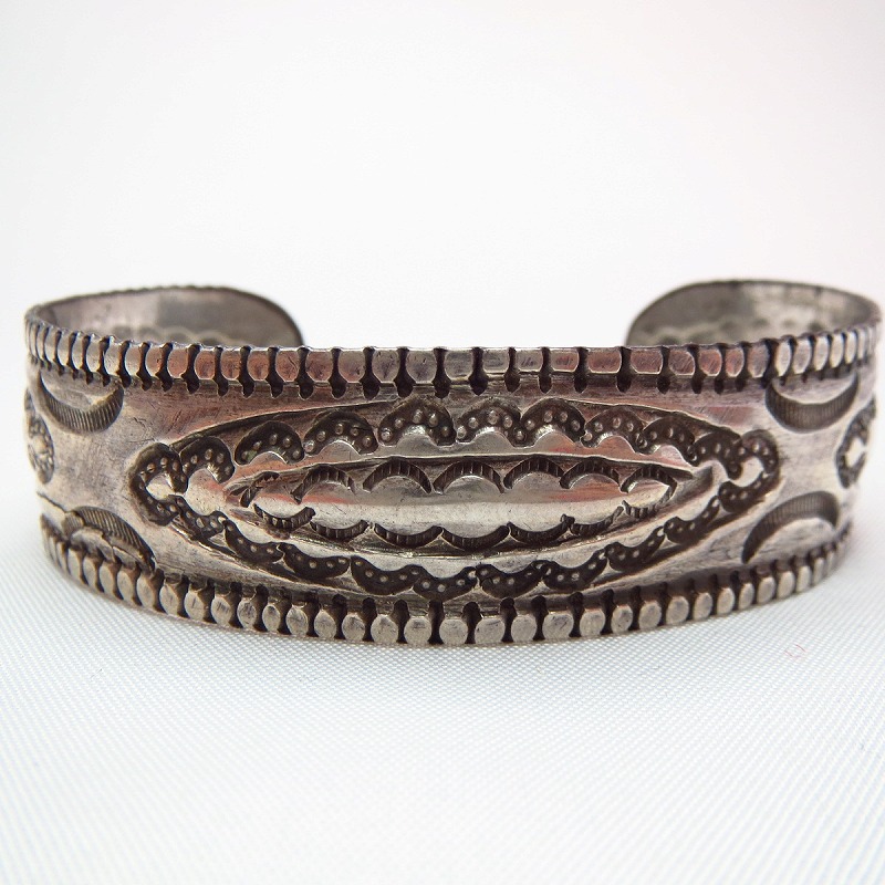 Antique Navajo Stamped Ingot Silver Cuff M c.1910～