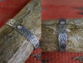 【GARDEN OF THE GODS】Atq Stamped CoinSilver Small Cuff c.1930
