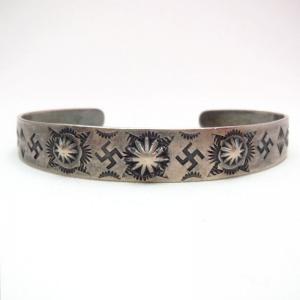 Antique 卍 Whirling Log Stamped Silver Cuff Bracelet  c.1930