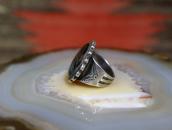 Antique Navajo Crimped Wire Face Ring w/PetrifiedWood c.1940